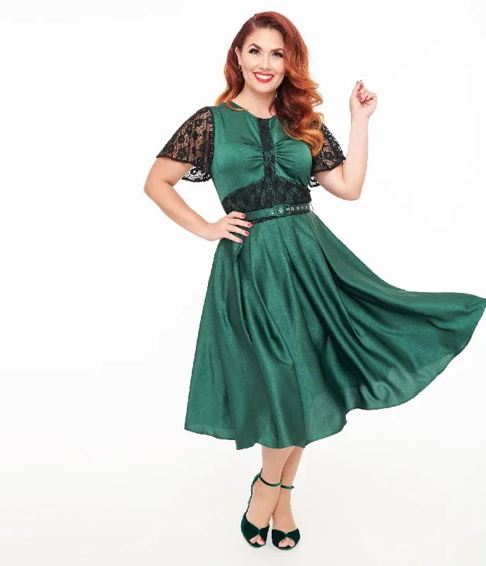 Everyday Short - sleeved Dress with Puffed Sleeves for a Retro Look​ Unique Vintage 1940s Emerald Green & Black Lace Swing Dress