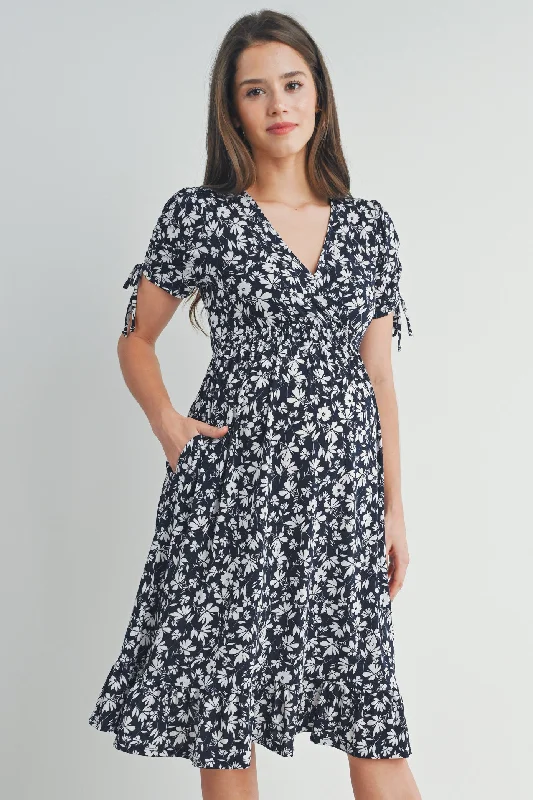 Maternity dress for a baby's first visit to the ballet Floral Adjustable Sleeve V-Neck Maternity Dress