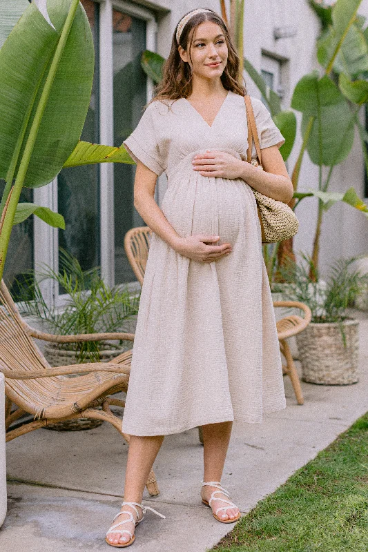 Maternity dress for a summer barbecue Waist Tie Maternity/Nursing Wrap Dress