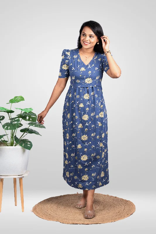 Maternity dress for a baby's first visit to the amusement park Calf length  Raaha Light Weight Dress summer collection