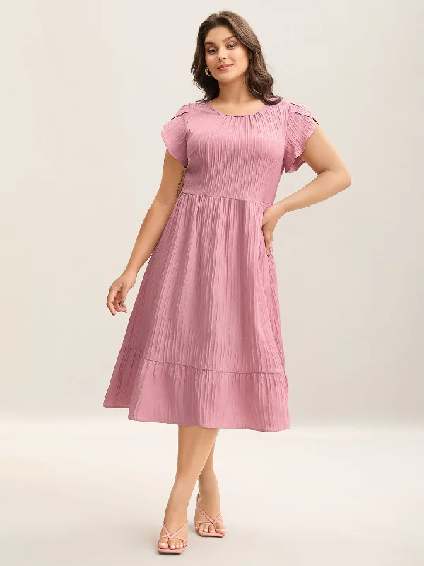 Everyday Dress with Polka - dot Design for a Fun Vibe​ Textured Petal Sleeve Pockets Midi Dress