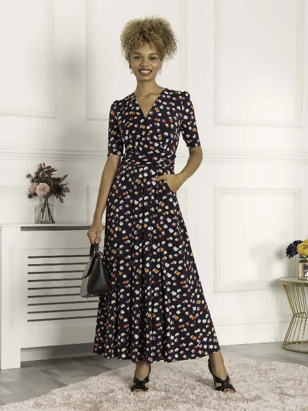 Midi dresses with empire waists for a flattering maternity option Saniya Print Jersey Maxi Dress, Navy Daisy Midi dresses with empire waists for a flattering maternity option Saniya Print Jersey Maxi Dress, Navy Daisy