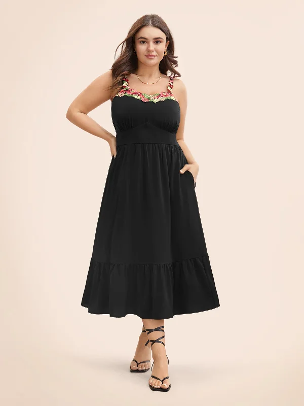 Everyday Dress with Sparkly Sequins for a Touch of Glamour​ Floral Woven Ribbon Heart Neckline Cami Dress
