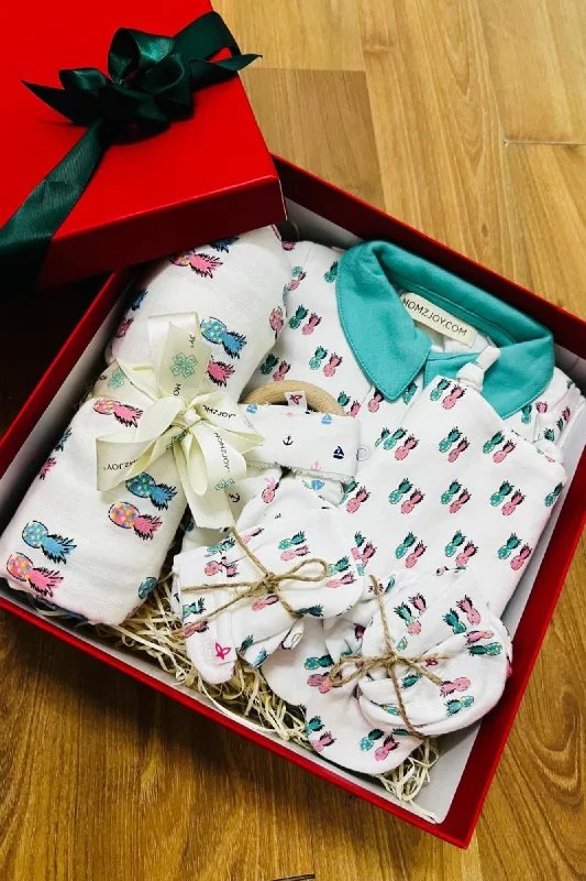 Maternity dress for a baby's first visit to the herb garden Pineapple Baby Welcome Gift Box