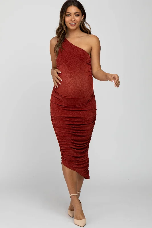 Maternity dress for a family photoshoot Rust One Shoulder Ruched Side Maternity Midi Dress
