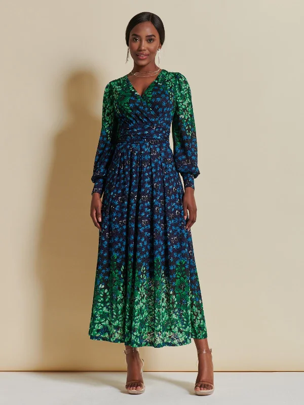 Midi dresses with halter necks for a stylish and comfortable option Quiyn Symmetrical Print Lace Maxi Dress, Blue Multi Midi dresses with halter necks for a stylish and comfortable option Quiyn Symmetrical Print Lace Maxi Dress, Blue Multi