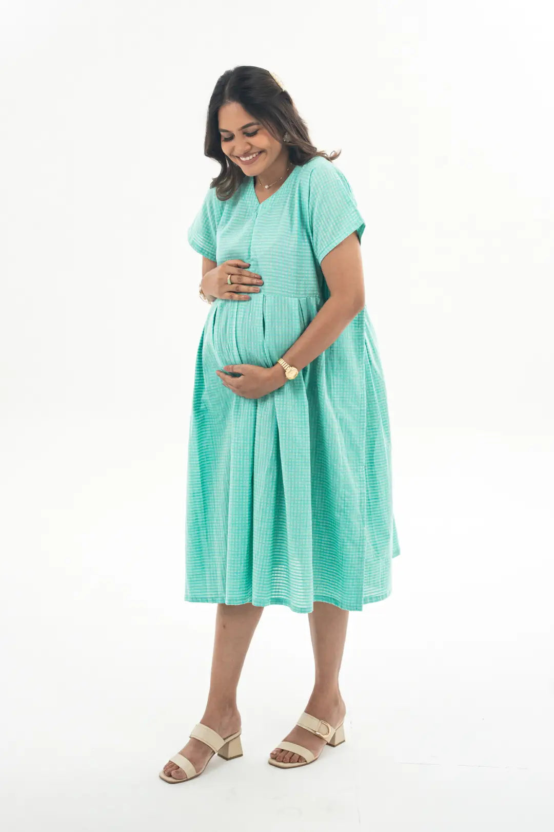 Maternity dress for a baby's first visit to the museum Boho Muse Feeding Kaftan