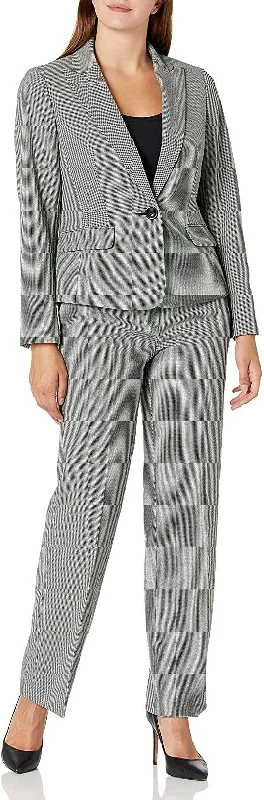 Maternity dress for a baby's first visit to the secret garden Le Suit Formal Long Sleeve Two Piece Pant Suit