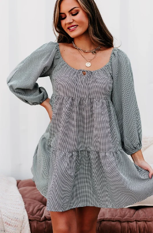 Rain - Resistant Casual Dresses for Wet Weather​ Carlinn Off-The-Shoulder Tiered Dress (Black)