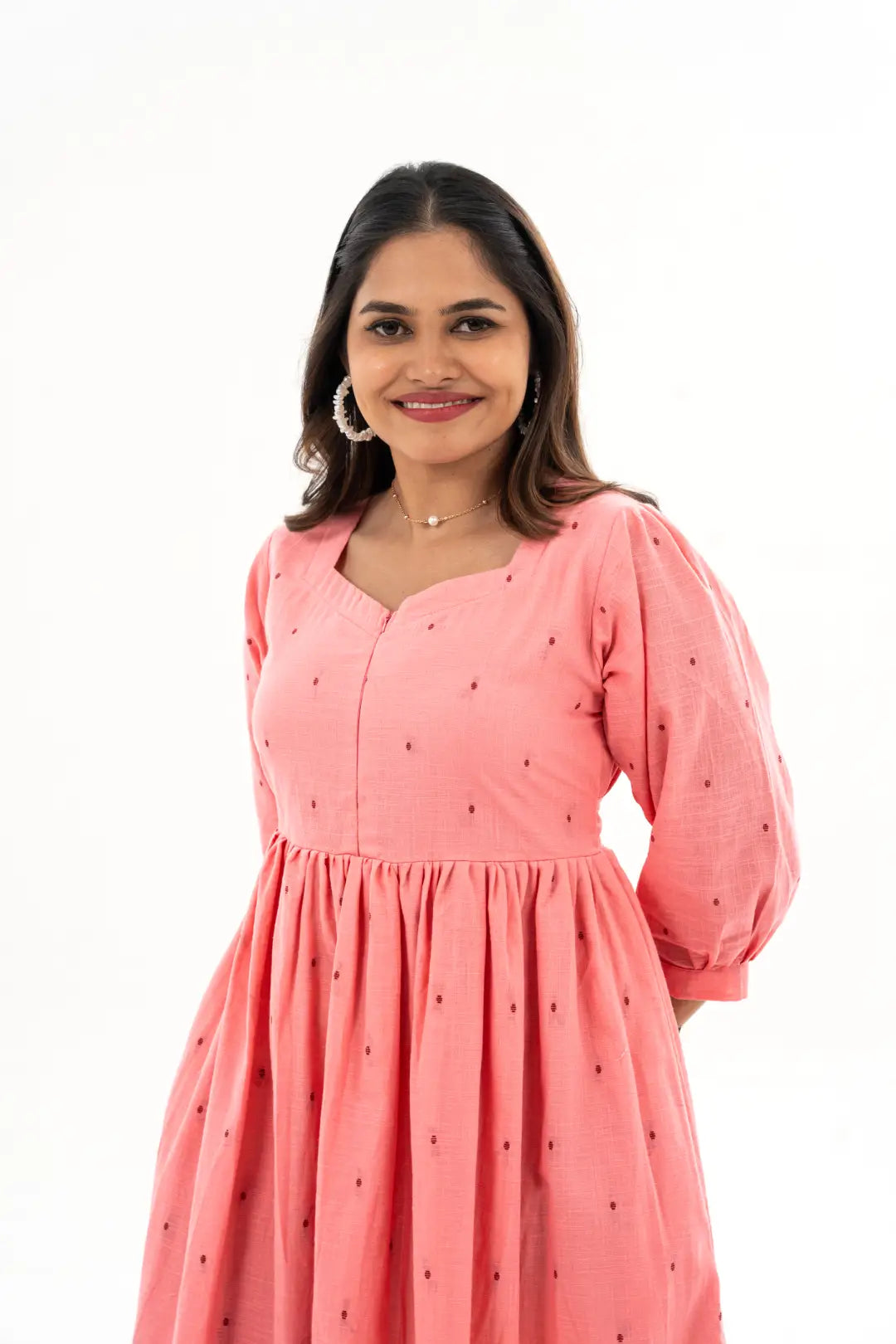 Maternity dress for a baby's first visit to the sensory garden Nura Pink Feeding Dress