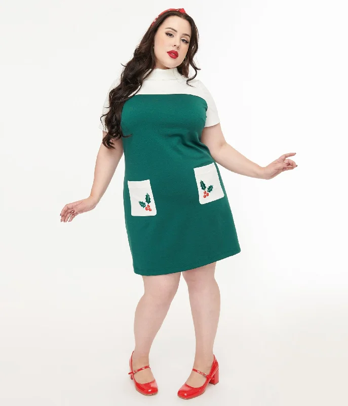  Smak Parlour Plus Size 1960s Green & White Mistletoe Pocket Shift Dress