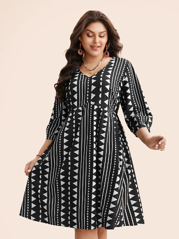  Geometric V Neck Lantern Sleeve Dress