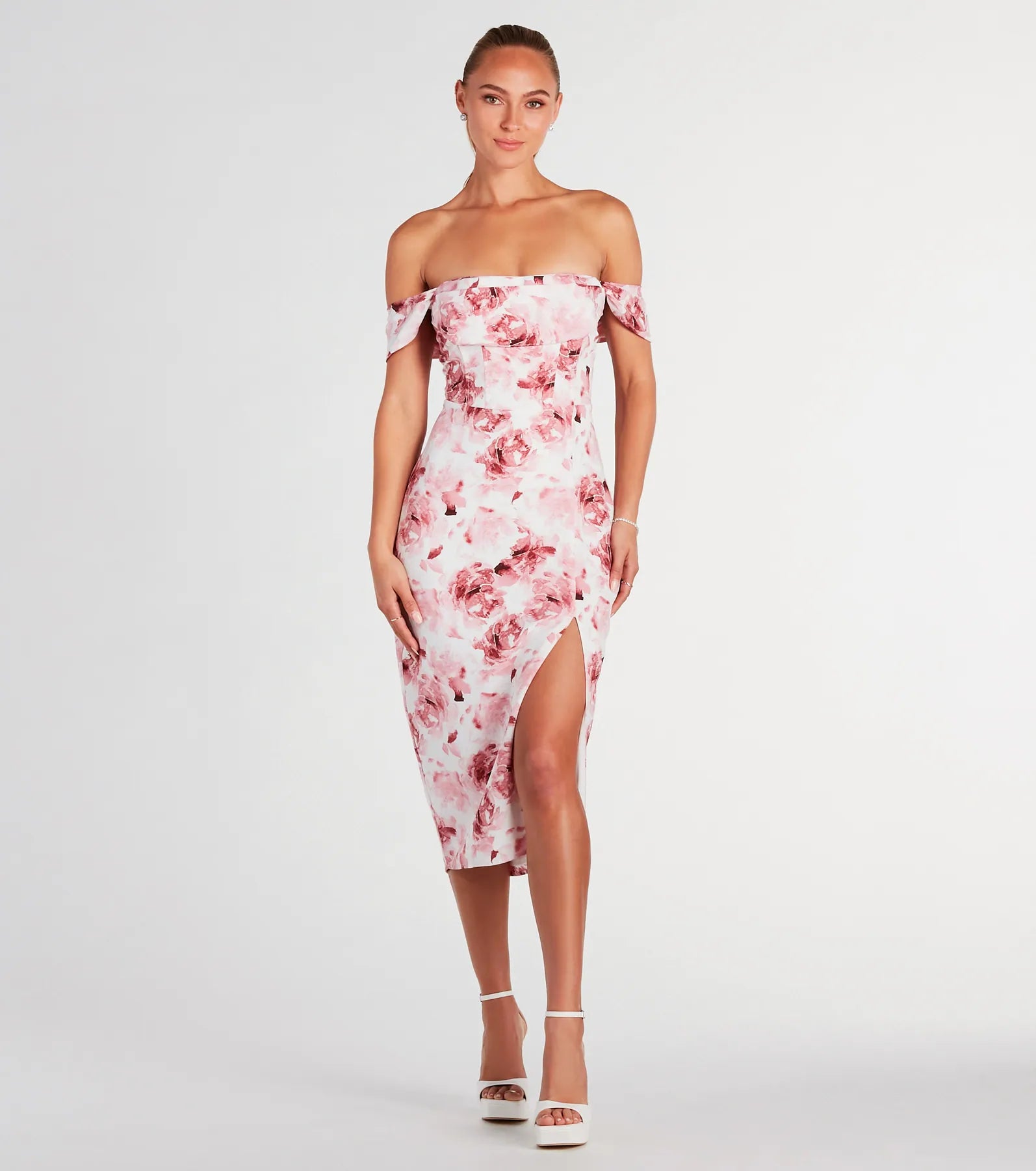 Midi dresses with satin - finish fabrics for a luxurious feel Enchanting Blooms Floral Linen Midi Dress Midi dresses with satin - finish fabrics for a luxurious feel Enchanting Blooms Floral Linen Midi Dress