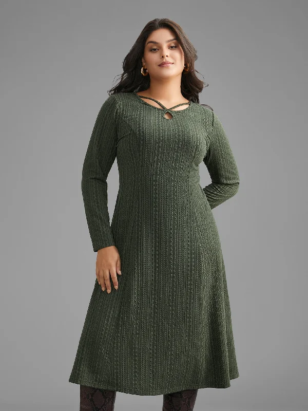 Everyday Dress with Sparkly Sequins for a Touch of Glamour​ Plain Textured Keyhole Knit Dress