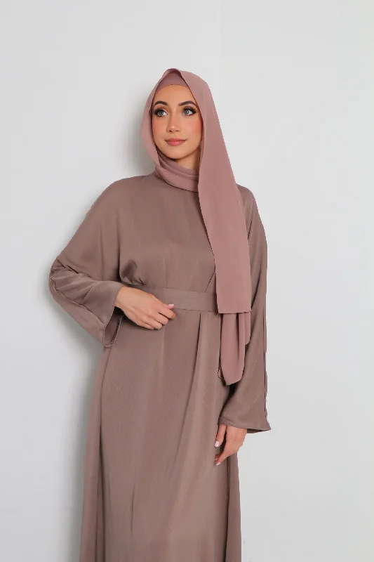 boyfriend style women cardigan for a relaxed fitRhea Textured Essential Closed Abaya- Mink
