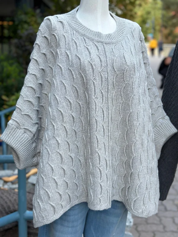 Plus Size Women's Ruffled Hem Sweaters in Floral PrintsIrish - Ripple Poncho - Feather