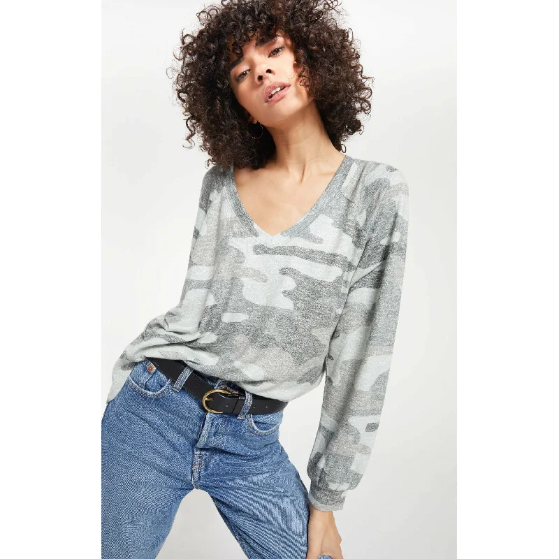 Short Sleeve Women's Cotton Blend Sweaters in Pastel ColorsPlira Camo Sweater Slub