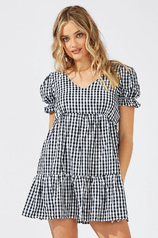 Shift Women Dress with a Simple and Classic Design for Everyday WearBlack Check Smock Dress Short Sleeve Tiered
