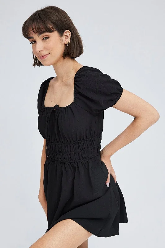 Plus Size Women Dress with a Flattering A - Line Cut for Comfort and StyleBlack Fit And Flare Dress Puff Sleeve Mini