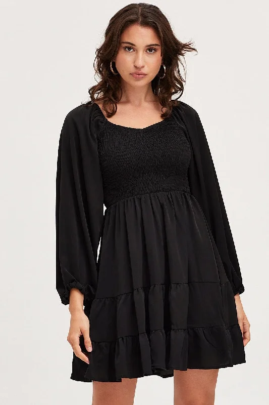 Printed Abstract Women Dress for a Modern and Artistic AppealBlack Shirred Dress Long Sleeve Mini