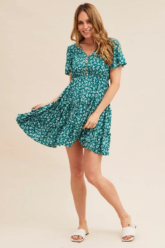 Sleeveless Women Dress in Bright Colors for Summer PartiesGreen Ditsy Short Sleeve Floral Mini Skater Dress