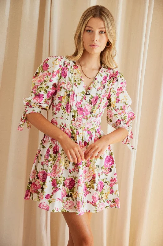 Lace - Embellished Women Dress for an Elegant and Sophisticated AppearanceMulti Floral Button Dress Puff Sleeve Rose Floral