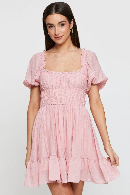 Sheath Women Dress with a Tailored Fit for a Professional LookPink Dress Short Sleeve Mini