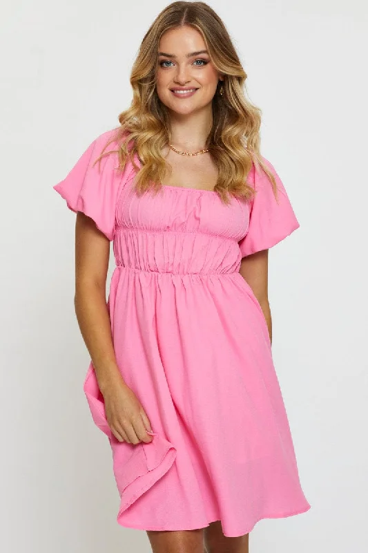 Plus Size Women Dress with a Flattering A - Line Cut for Comfort and StylePink Mini Dress Short Sleeve