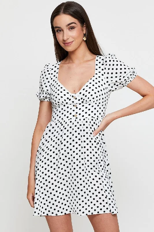 Backless Women Dress for a Sexy and Alluring Look at Evening EventsPolka Dot Mini Dress Short Sleeve Sweetheart Neckline
