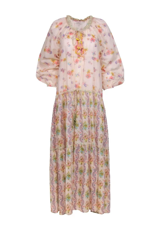 Printed Abstract Women Dress for a Modern and Artistic Appeal Printed Abstract Women Dress for a Modern and Artistic Appeal Anjuna Collection - Light Pink Floral Print Maxi Dress Sz M