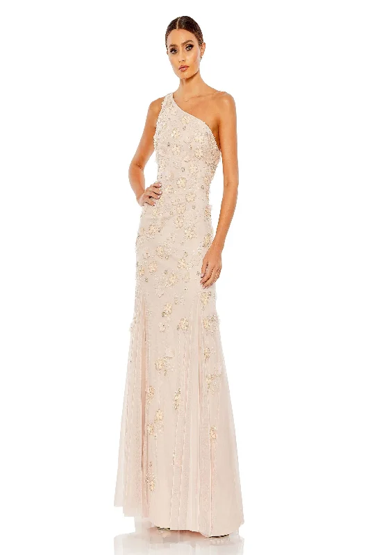 Empire Waist Women Dress to Accentuate the Bust and Conceal the Waist Empire Waist Women Dress to Accentuate the Bust and Conceal the Waist Mac Duggal 9168