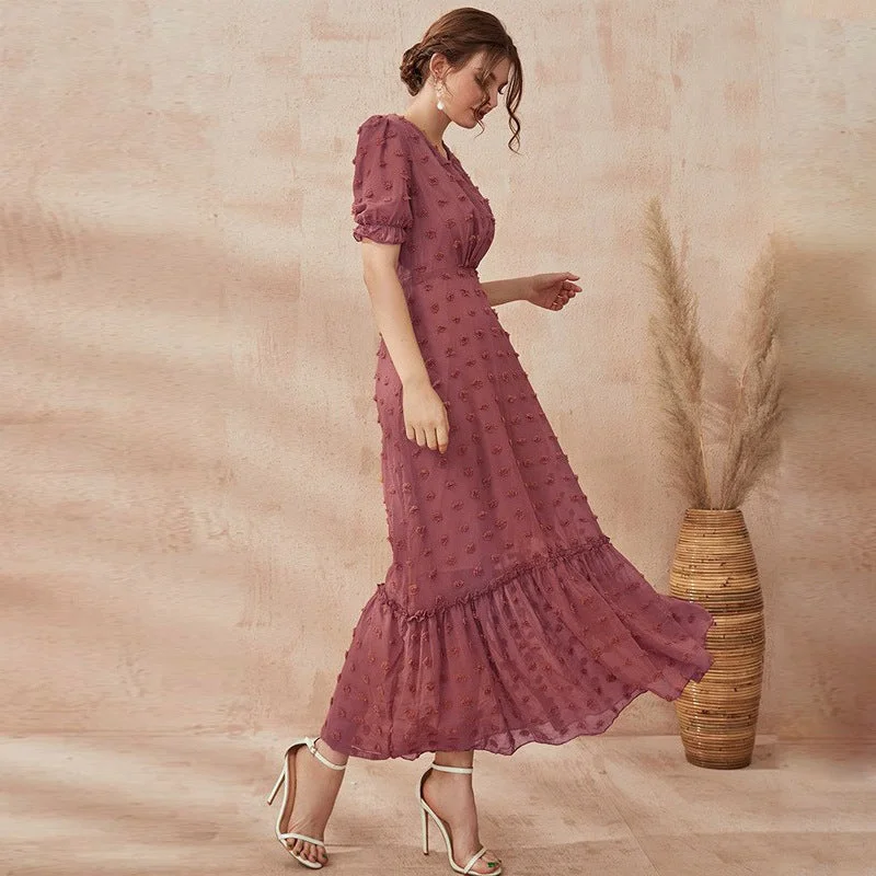 Plus Size Women Dress with a Flattering A - Line Cut for Comfort and Style Plus Size Women Dress with a Flattering A - Line Cut for Comfort and Style NiDELL Zty-21518 European and American Women's Clothing . Cross-Border New Arrival Dress Fashion V-neck Puff Sleeve High Waist Pure Color Dress