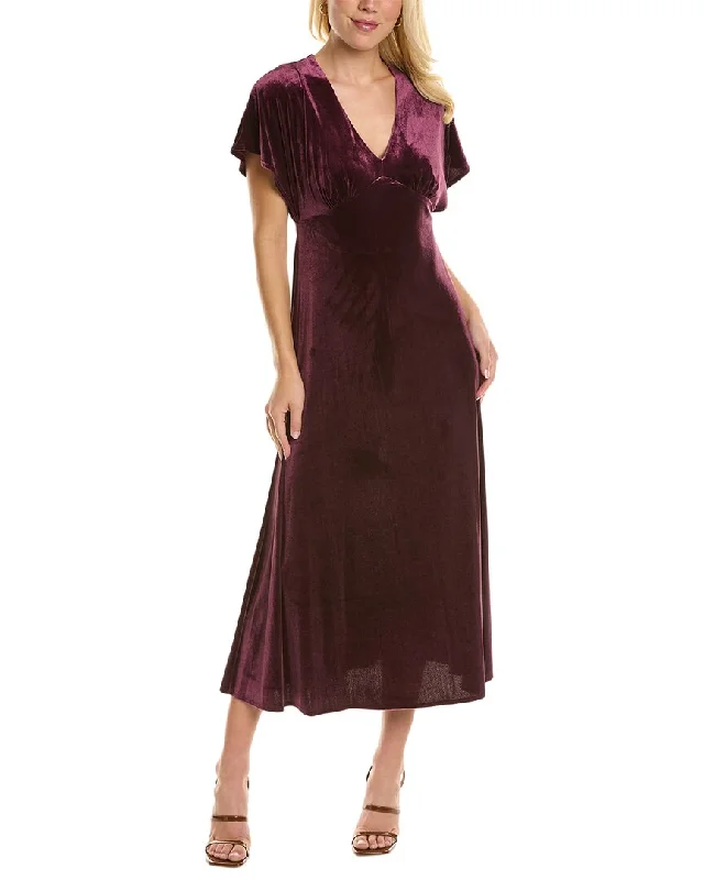 Empire Waist Women Dress to Accentuate the Bust and Conceal the Waist Empire Waist Women Dress to Accentuate the Bust and Conceal the Waist Taylor Stretch Velvet Maxi Dress