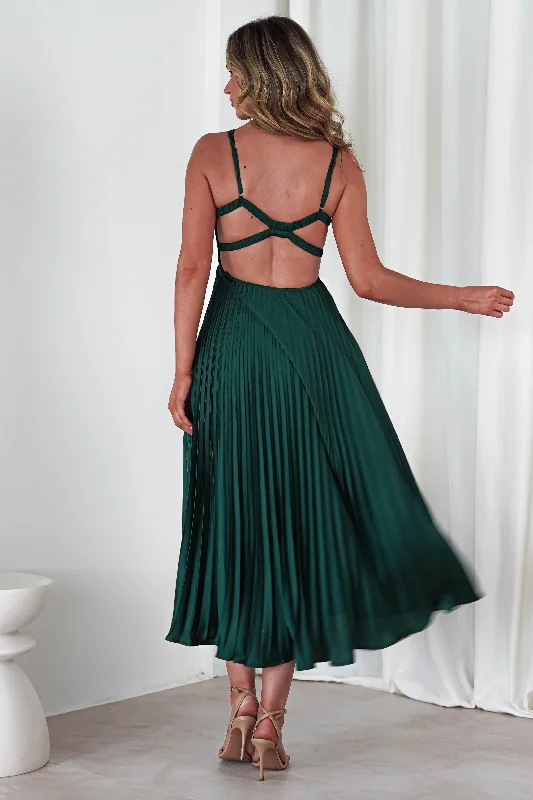 Maxi dresses with polka dot prints for a playful styleCheri Pleated Midaxi Dress | Forest Green Maxi dresses with polka dot prints for a playful styleCheri Pleated Midaxi Dress | Forest Green