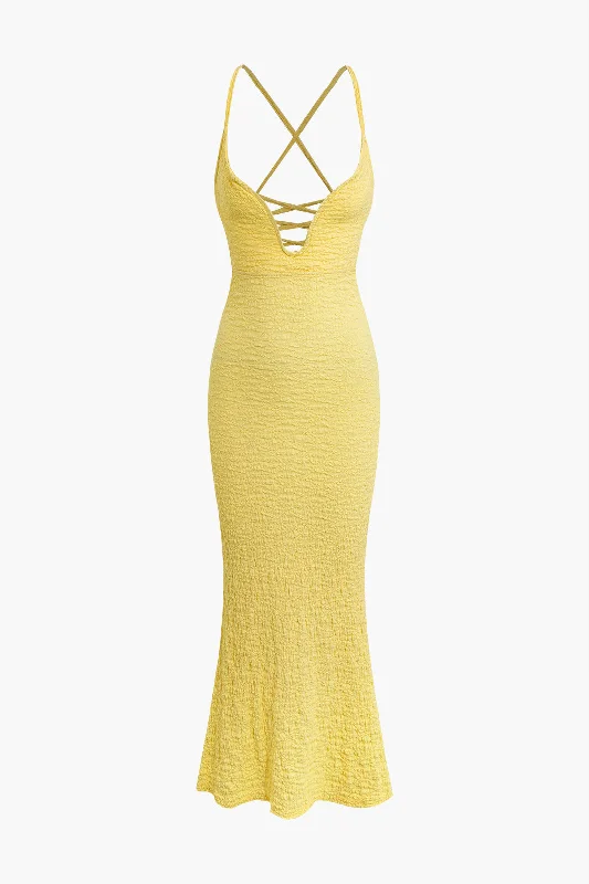 Strapless maxi dresses for a beachside vacationCrisscross Back Textured V-neck Maxi Dress Strapless maxi dresses for a beachside vacationCrisscross Back Textured V-neck Maxi Dress