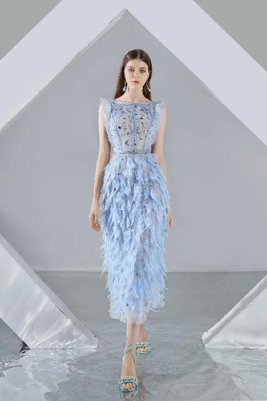 Midi dresses with asymmetric hems for a fashion - forward and dynamic appearanceLaurel Sheath Boat Neck Organza Midi Dress