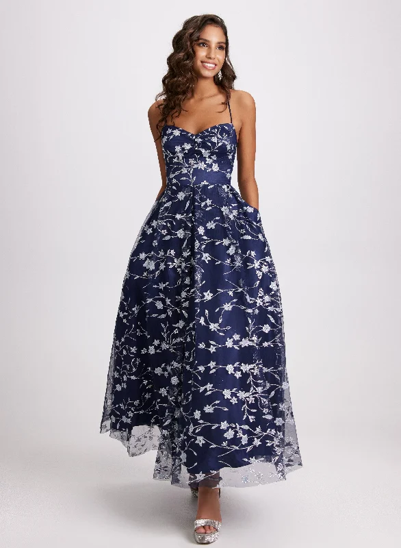Mini wedding guest dresses with glittery accents for a trendy lookGlittery Floral Tulle Dress