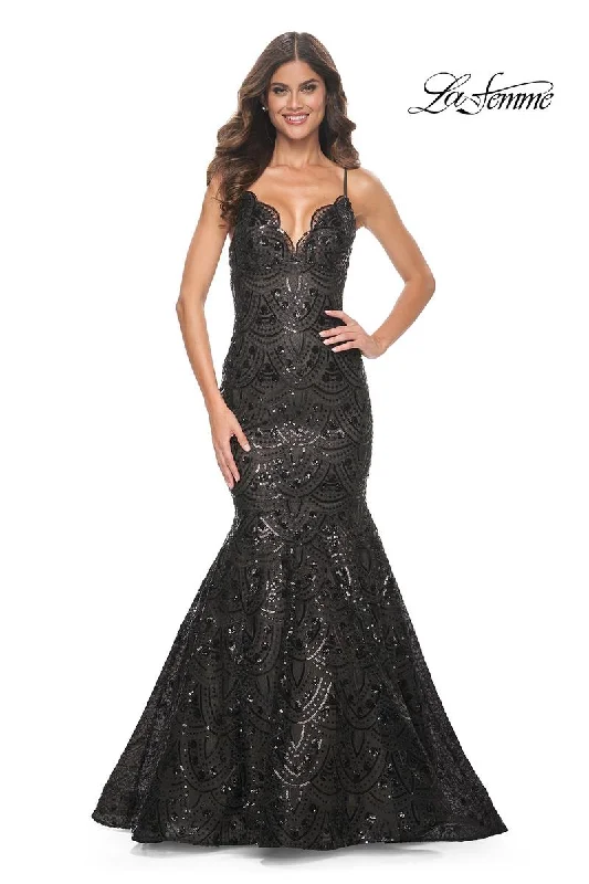 Party dresses with a metallic finish for a shiny and eye - catching effect​La Femme Dress 32118