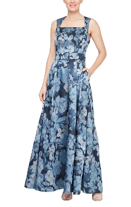 Long - sleeved wedding guest dresses in velvet for a winter weddingLong Sleeveless Printed Jacquard Dress with Square Neckline and Structured Belt