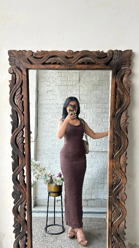 Bodycon dress with a cut - out detail for a sexy appeal​Long dress 34-36 bust/l:50/waist:30-34