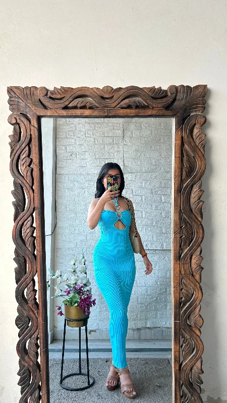 Bodycon dress with a ruffled trim​Sexy dress 28-30 bust/l:41