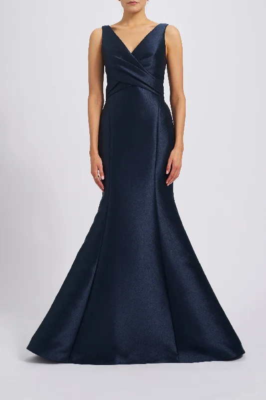 Sleeveless formal dresses with sequined straps and a - line skirts for a classic formal eventMikado V-Neck Gown Sleeveless formal dresses with sequined straps and a - line skirts for a classic formal eventMikado V-Neck Gown