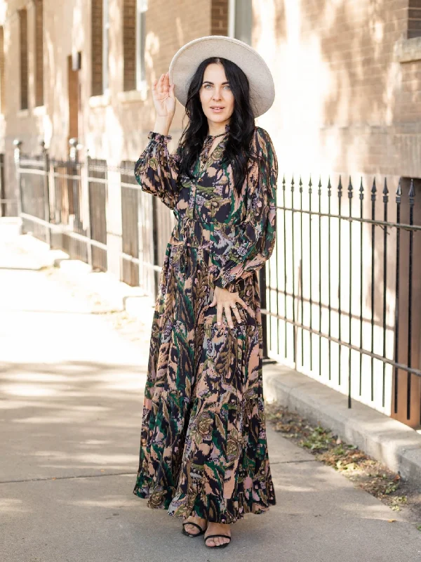 Prom dresses with lace - trimmed sleeves and empire - style waists for a flattering and vintage - inspired formal affairPINCH Printed Tiered Max Dress