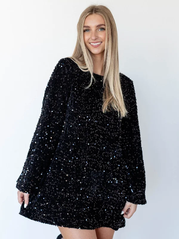 Formal dresses with ruched back panels and button - down fronts for a unique and flattering fitPINCH Velvet Sequin Mini Dress Formal dresses with ruched back panels and button - down fronts for a unique and flattering fitPINCH Velvet Sequin Mini Dress